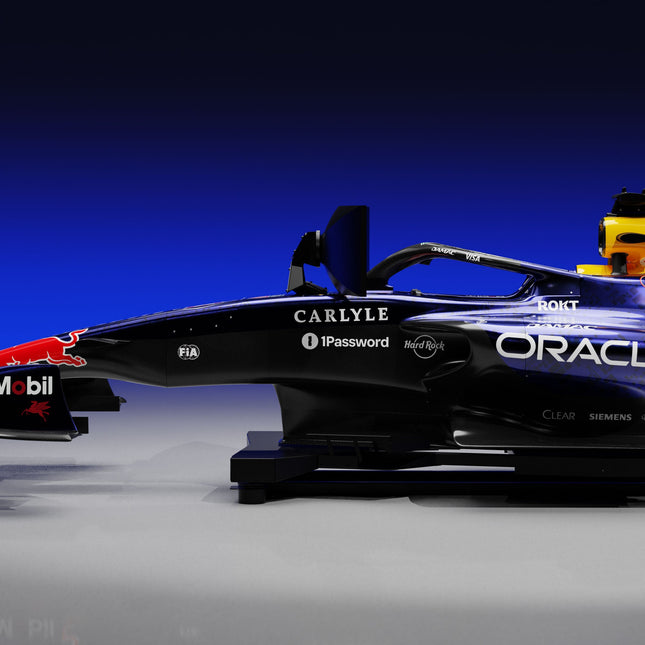2026 Oracle Red Bull Racing F1 Team Simulator, view 2