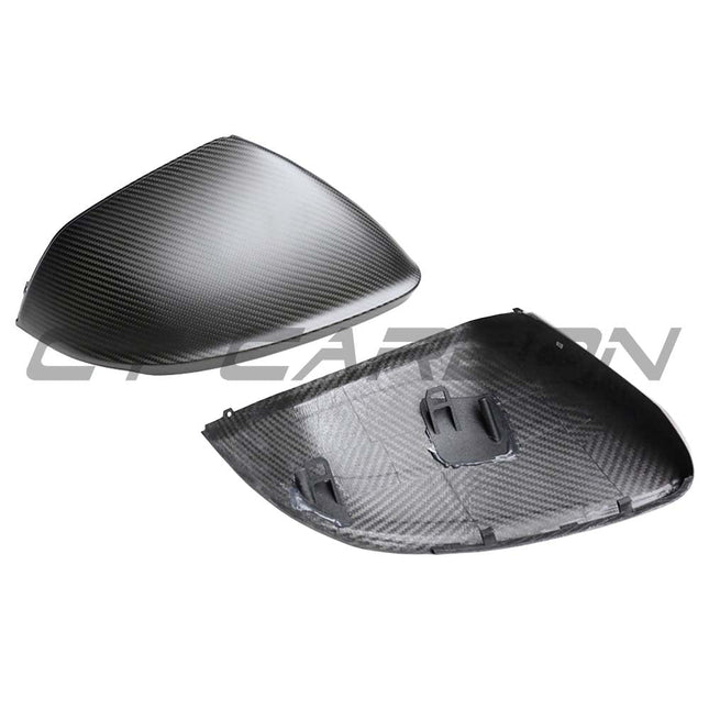 Matte carbon fibre mirror cover finish detail