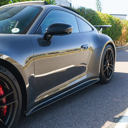 Porsche 992 Carrera carbon fibre side skirts CT6074