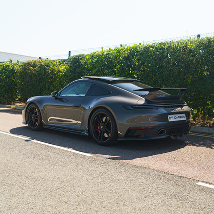 Porsche 992 Carrera carbon side skirt weave