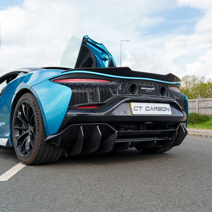 McLaren Artura carbon front splitter