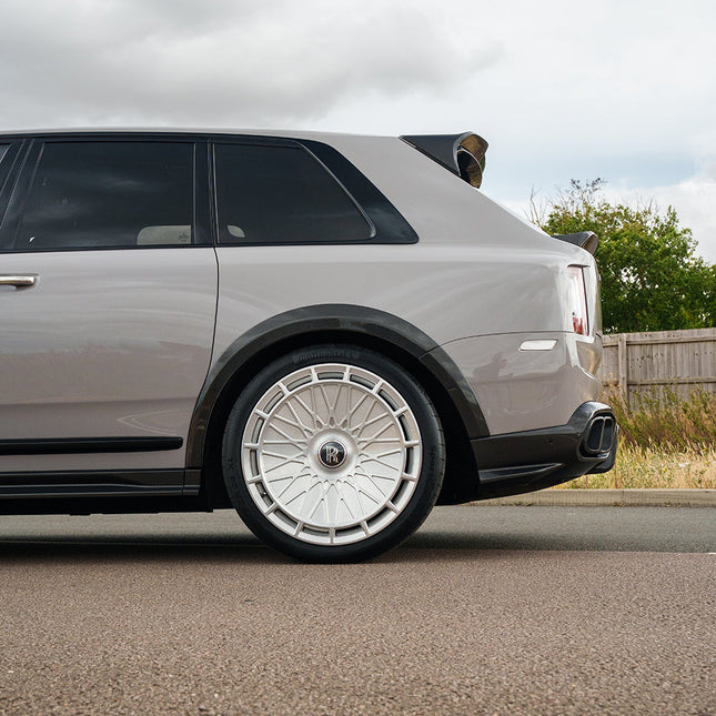 Cullinan carbon fibre front splitter and wide arches