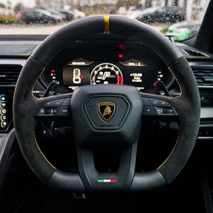 Lamborghini Urus carbon fibre steering wheel detail