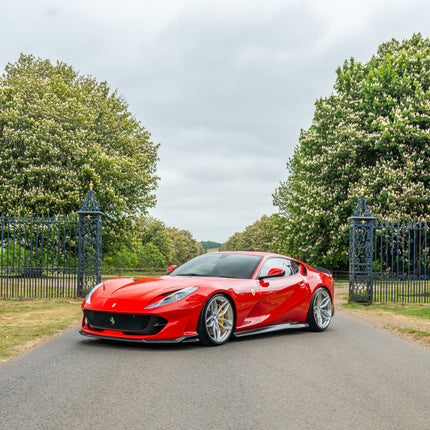 Ferrari 812 Superfast carbon fibre kit rear diffuser and spoiler