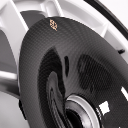 Gold Leaf aero discs 911 GT3 992.2 angle