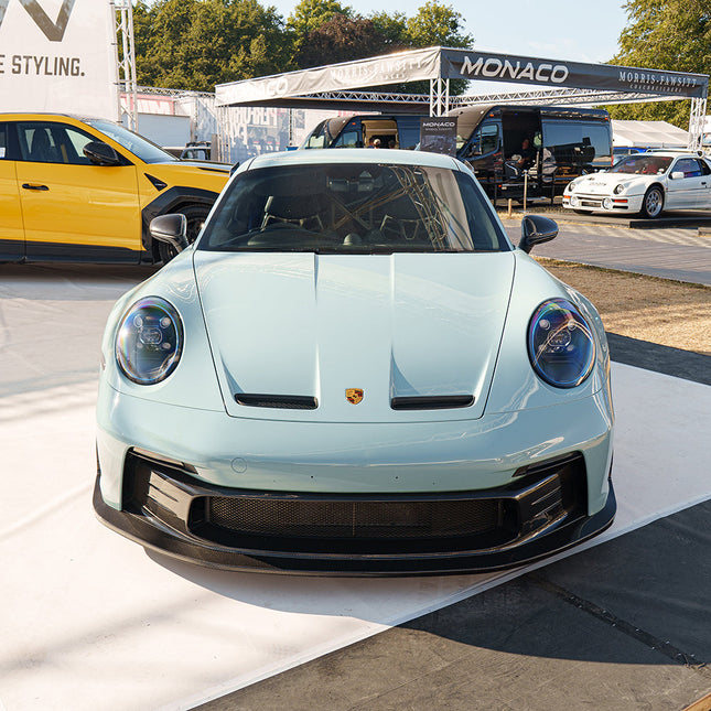 Porsche 992.1 GT3 carbon fibre kit side view