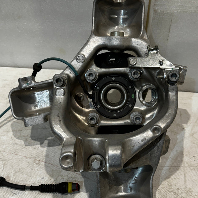 Ferrari 599 Fiorano Rear Axle, Right Hand, OEM, Part Number: 220456