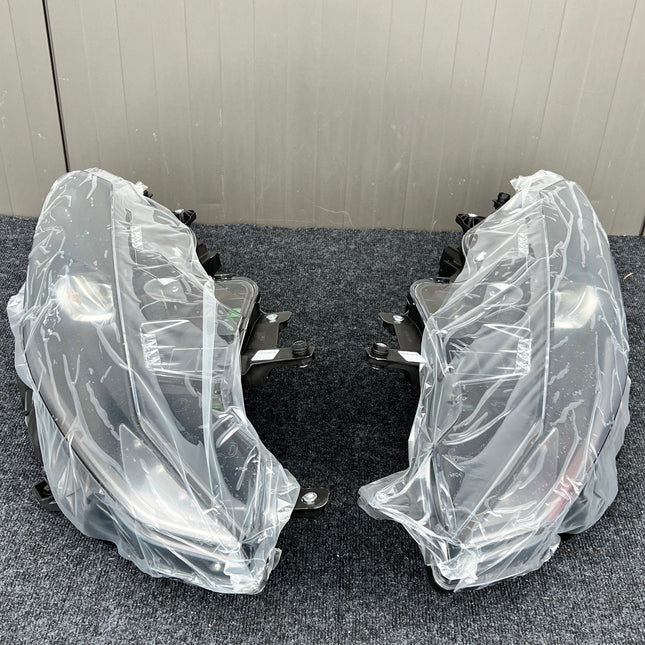 Ferrari 812 Superfast GTS Headlight Set LH RH, OEM, Part Number: 336570, 336568