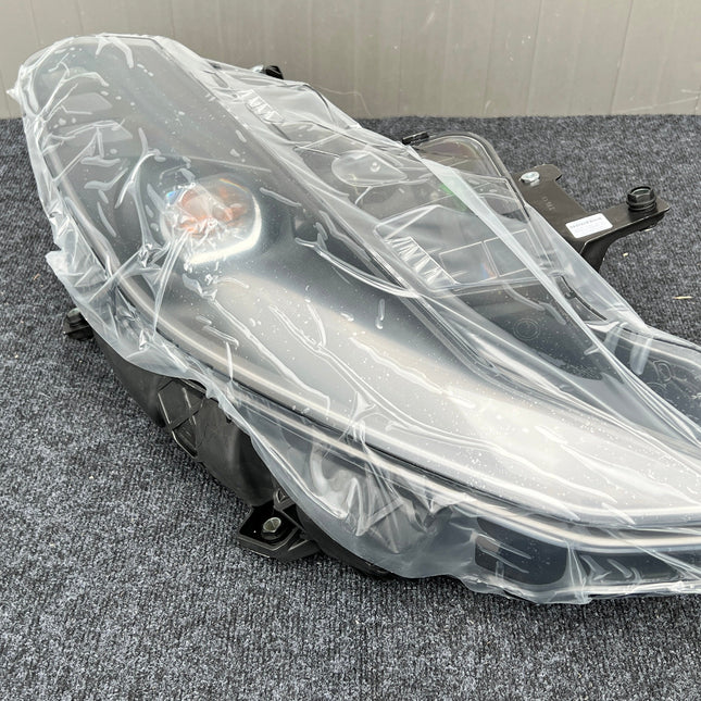 Ferrari 812 Superfast GTS Right Headlight AFS, OEM, Part Number: 336570