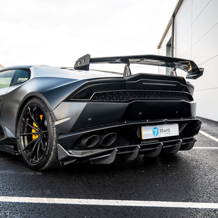 Lamborghini Huracan carbon rear wing
