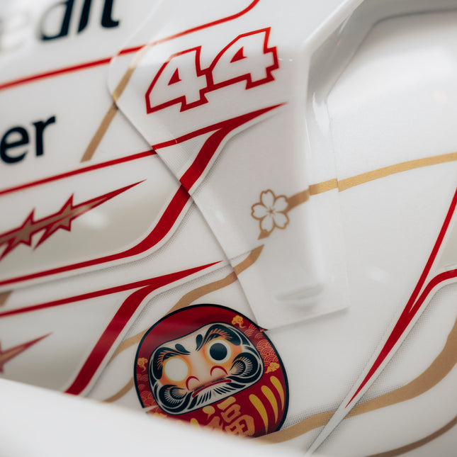 Ferrari Lewis Hamilton Japanese GP 2026 Special Edition Helmet, 1:1 Scale (LS0OT3062EXT0001f170), image 2