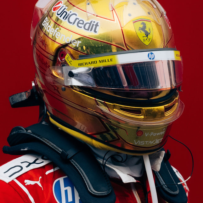 Ferrari Lewis Hamilton Singapore 2026 Special Edition Helmet, 1:1 Scale (LS0OT3065EXT0001f170), image 2