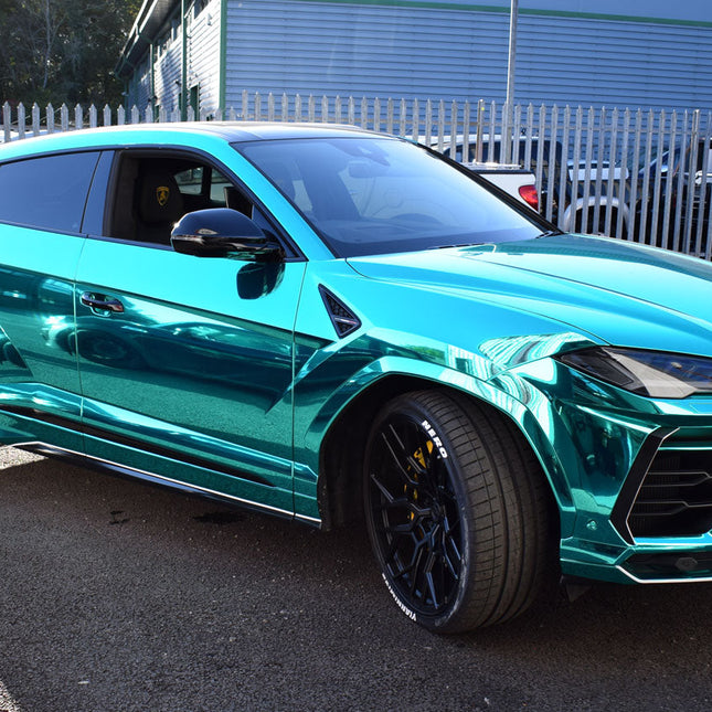Lamborghini Urus fitted with Quicksilver active sport exhaust