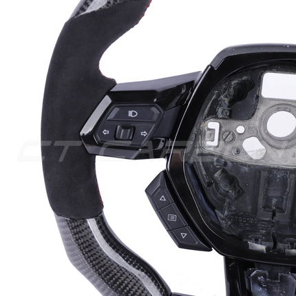 Lamborghini Huracan steering wheel flat top design