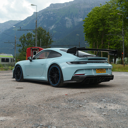 Porsche 911 GT3 carbon fibre trim rear view